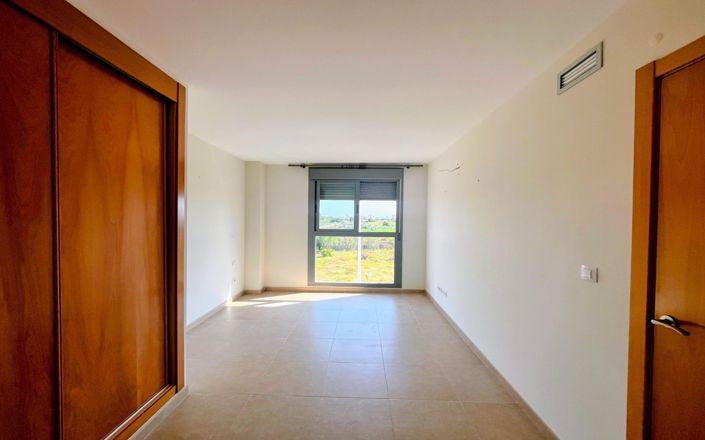 Image No.16-2 Bed Property for sale