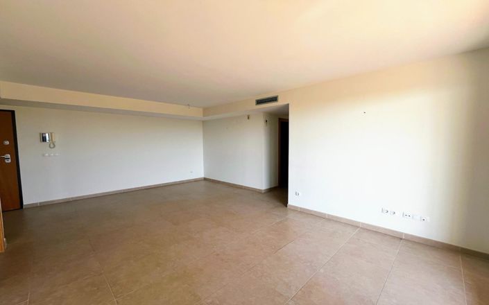 Image No.4-2 Bed Property for sale