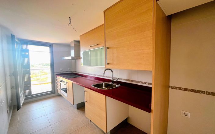 Image No.6-2 Bed Property for sale