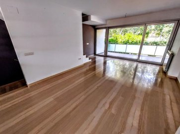 8543574