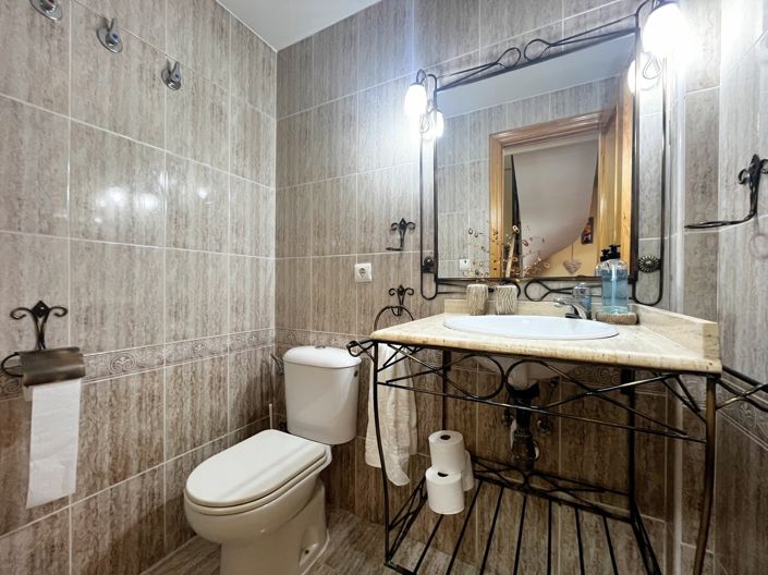 Image No.13-2 Bed Apartment for sale