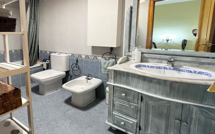 Image No.25-2 Bed Apartment for sale