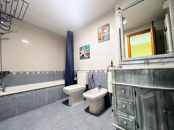 Image No.25-2 Bed Apartment for sale