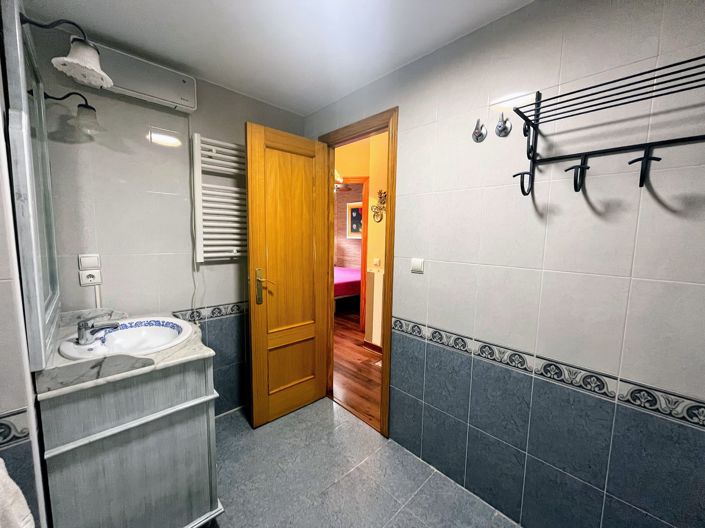 Image No.26-2 Bed Apartment for sale