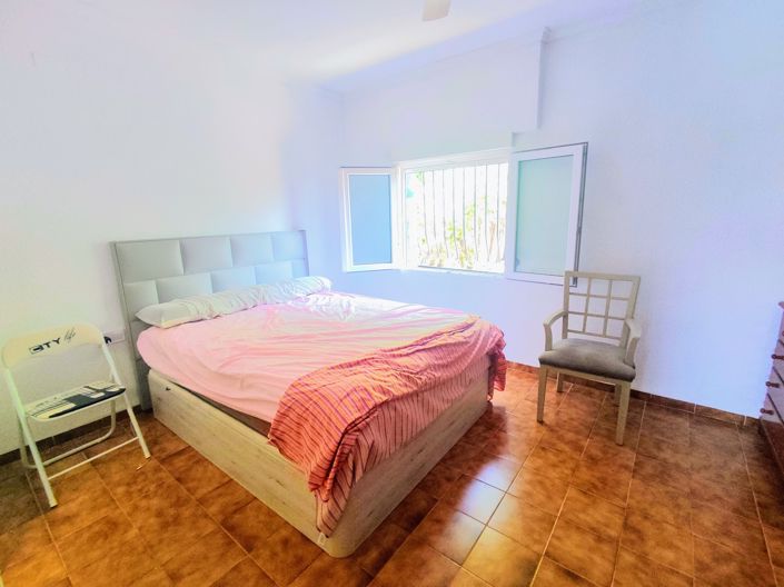 Image No.10-6 Bed Villa for sale