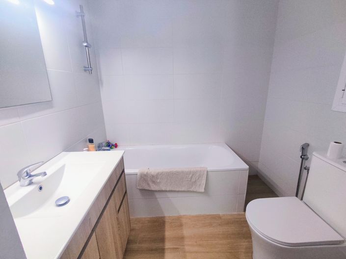 Image No.11-6 Bed Villa for sale