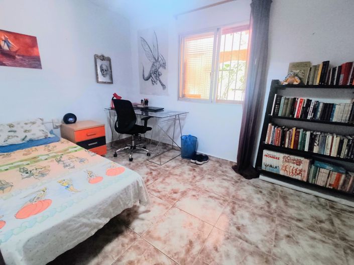 Image No.13-6 Bed Villa for sale