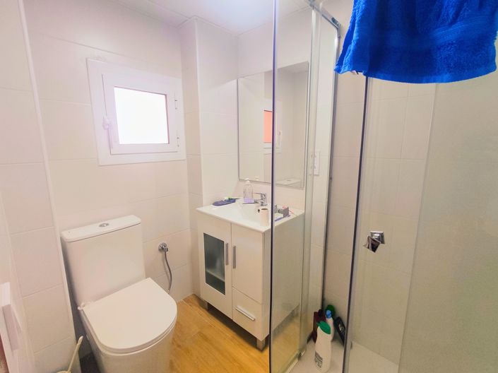 Image No.16-6 Bed Villa for sale