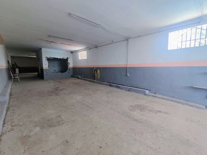 Image No.24-6 Bed Villa for sale