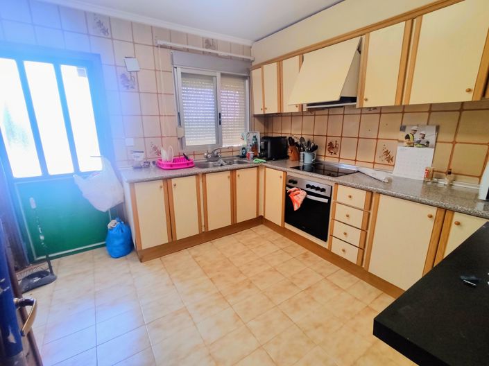 Image No.4-6 Bed Villa for sale