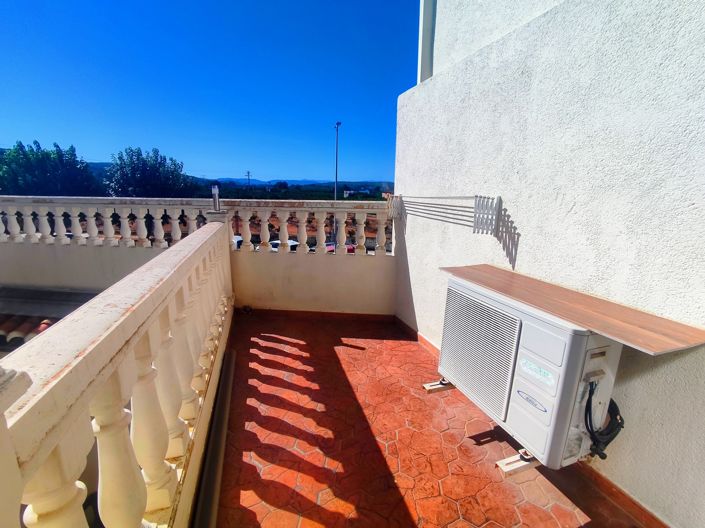 Image No.18-3 Bed Townhouse for sale