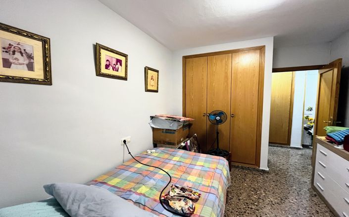 Image No.11-3 Bed Apartment for sale