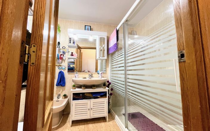 Image No.22-3 Bed Apartment for sale