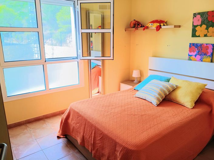 Image No.15-4 Bed Townhouse for sale