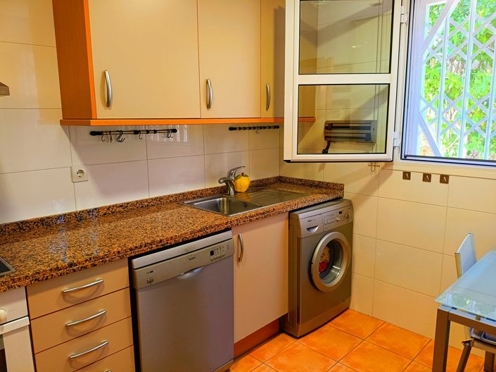 Image No.7-4 Bed Townhouse for sale