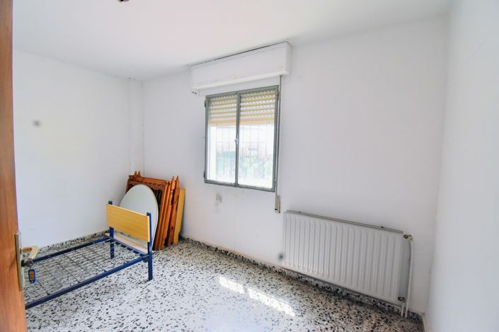 Image No.22-17 Bed Villa for sale