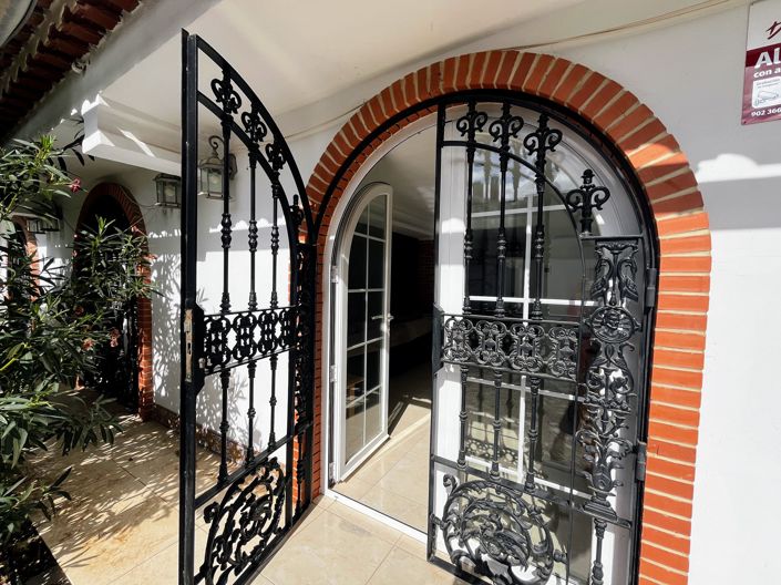 Image No.11-5 Bed Villa for sale