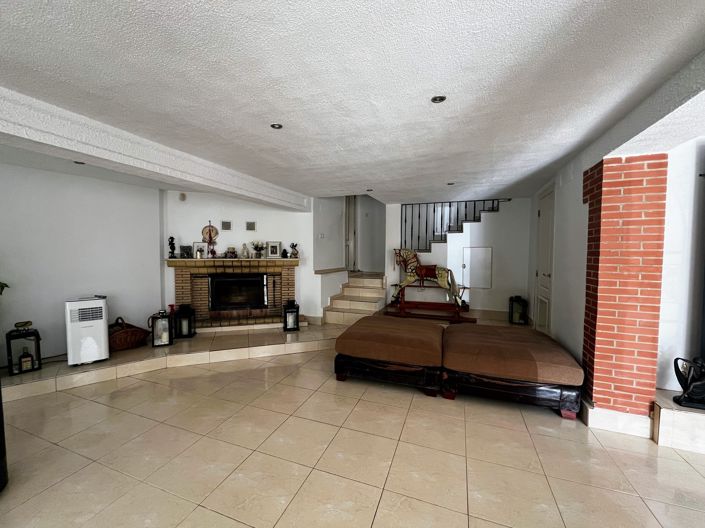 Image No.15-5 Bed Villa for sale