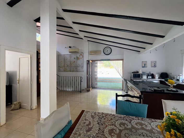 Image No.27-5 Bed Villa for sale