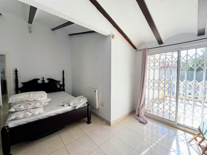 Image No.36-5 Bed Villa for sale