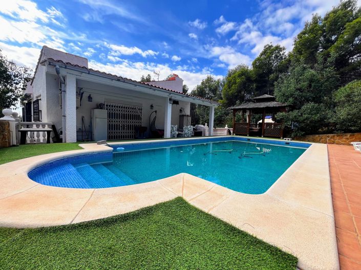 Image No.9-5 Bed Villa for sale