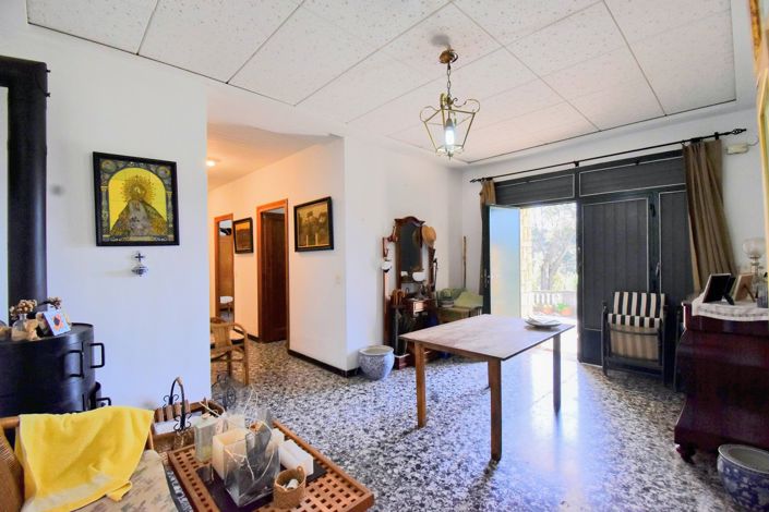 Image No.6-5 Bed Villa for sale