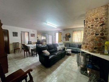 8549739