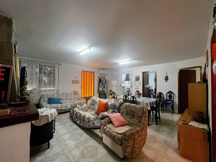 Image No.7-6 Bed Villa for sale