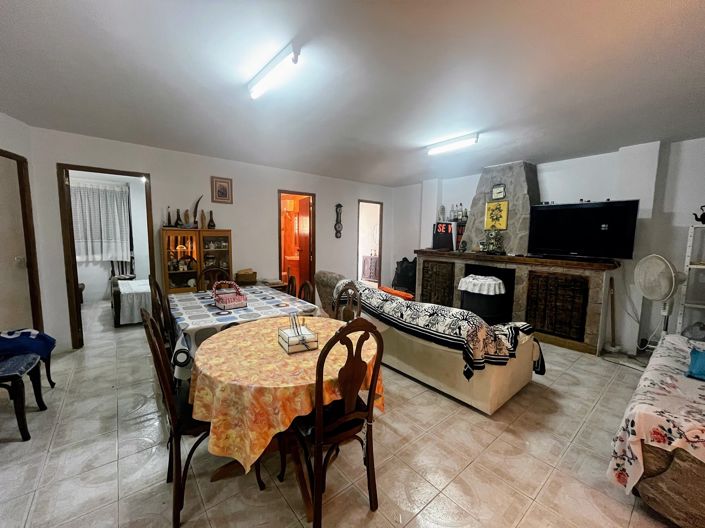 Image No.8-6 Bed Villa for sale