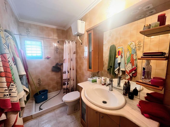 Image No.9-6 Bed Villa for sale