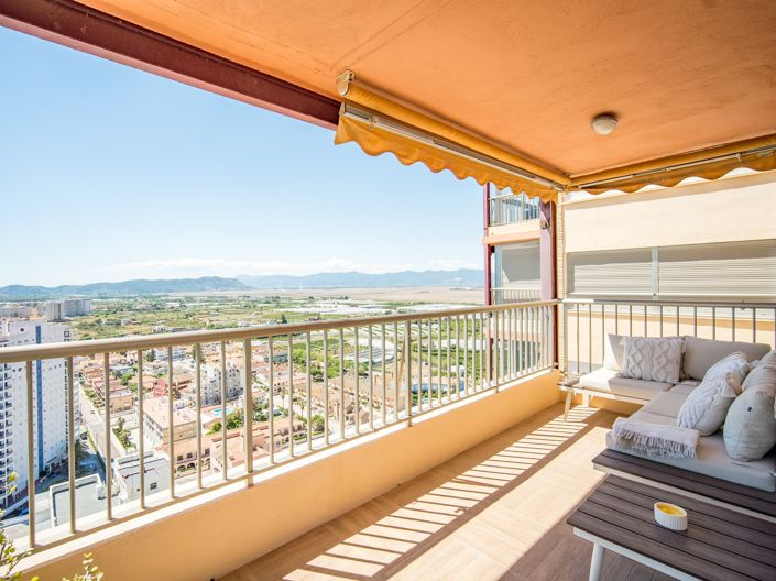 Image No.30-2 Bed Apartment for sale