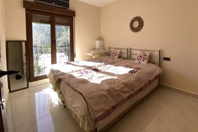 ncbl35638273057