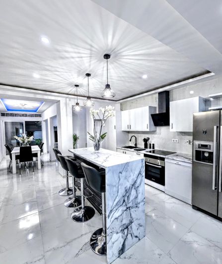 Image No.2-5 Bed Villa for sale