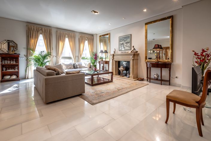 Image No.5-5 Bed Apartment for sale