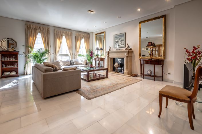 Image No.5-5 Bed Apartment for sale