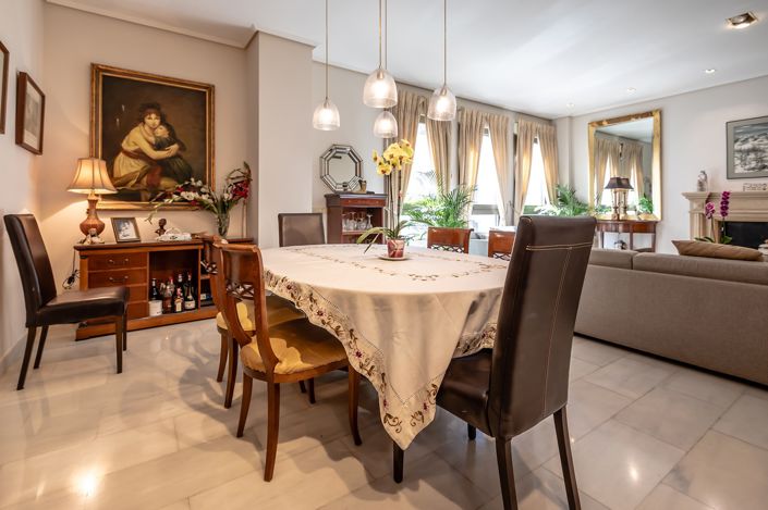 Image No.8-5 Bed Apartment for sale