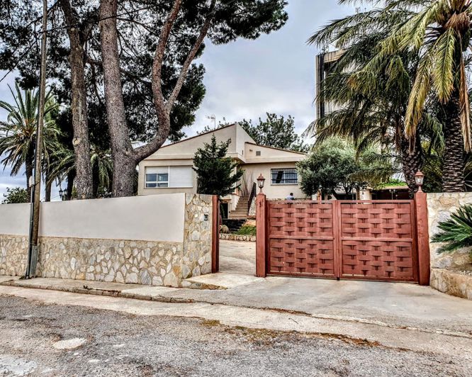 Image No.26-4 Bed Villa for sale