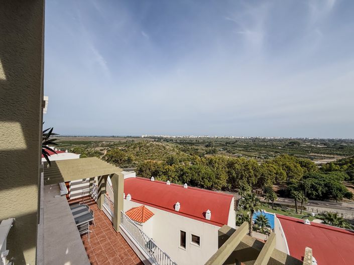 Image No.20-2 Bed Apartment for sale