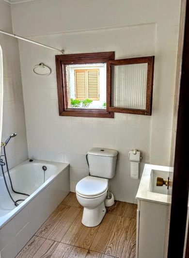 Image No.10-4 Bed Villa for sale