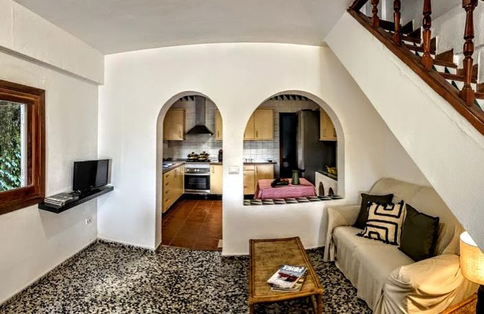 Image No.2-4 Bed Villa for sale