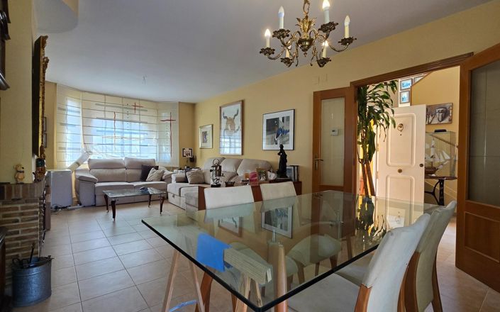 Image No.12-5 Bed Villa for sale