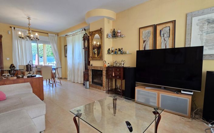 Image No.15-5 Bed Villa for sale