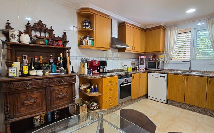 Image No.18-5 Bed Villa for sale