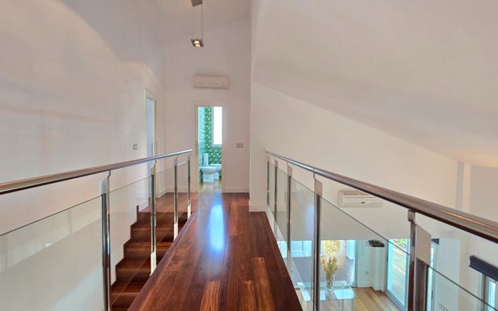 Image No.28-5 Bed Villa for sale