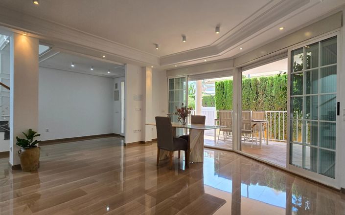 Image No.10-Villa de 5 chambres à vendre à Valencia