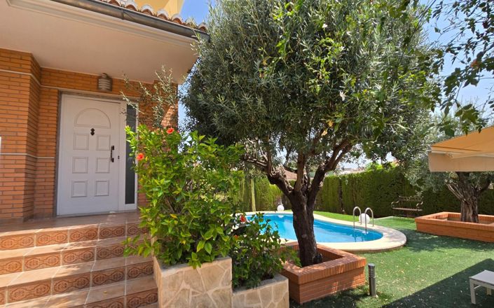 Image No.2-Villa de 5 chambres à vendre à Valencia