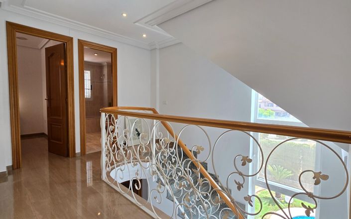 Image No.22-Villa de 5 chambres à vendre à Valencia