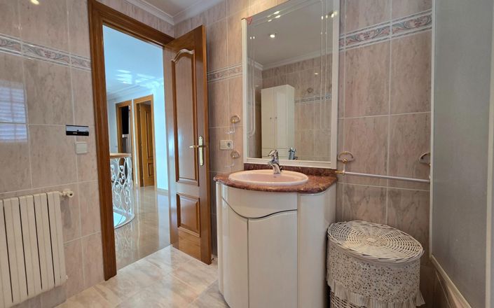 Image No.32-Villa de 5 chambres à vendre à Valencia