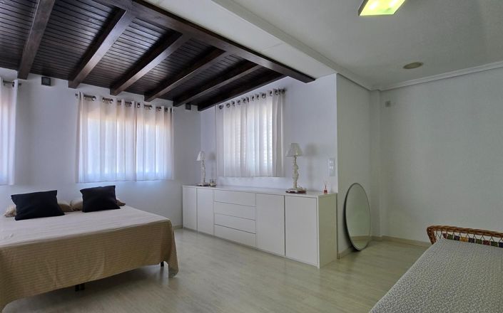 Image No.37-Villa de 5 chambres à vendre à Valencia