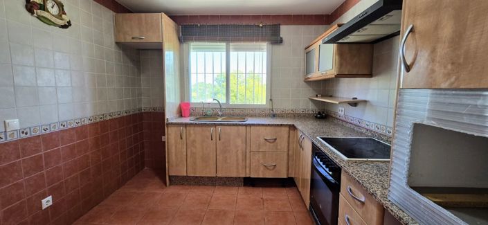 Image No.12-4 Bed Villa for sale